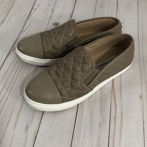 Steve Madden Slip on Sneaker